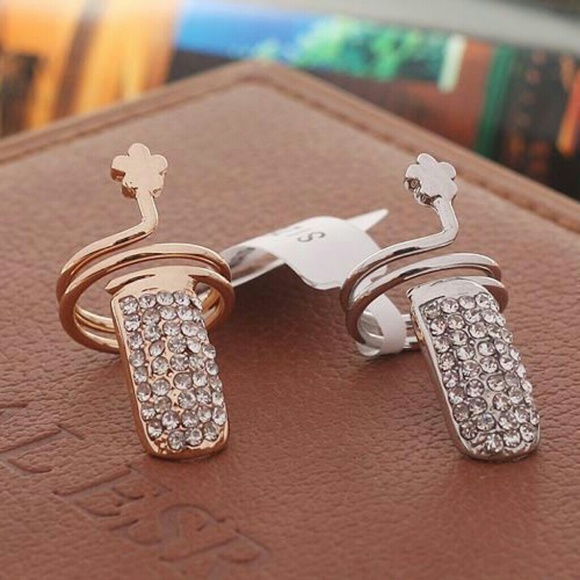 2pcs Rhinestone Nail Rings Gold & silver Tone - Picture 2 of 2